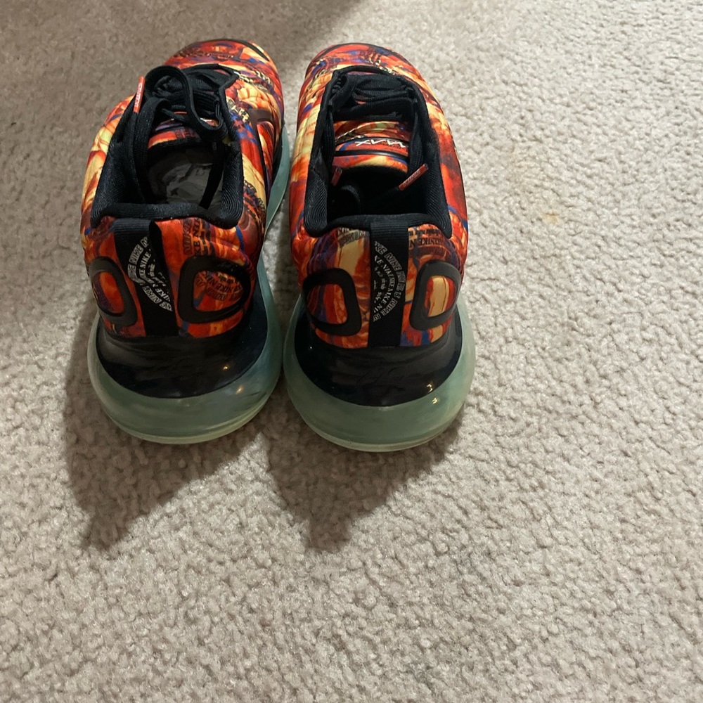 Nike Air Max720 - Picture 4 of 5